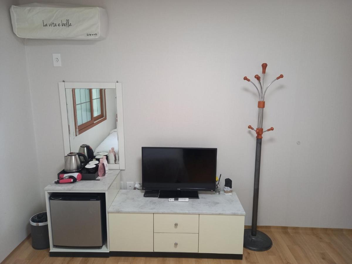 Charlie Hotel ג'גו מראה חיצוני תמונה